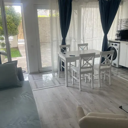 Ysy Pensiune Eforie Nord